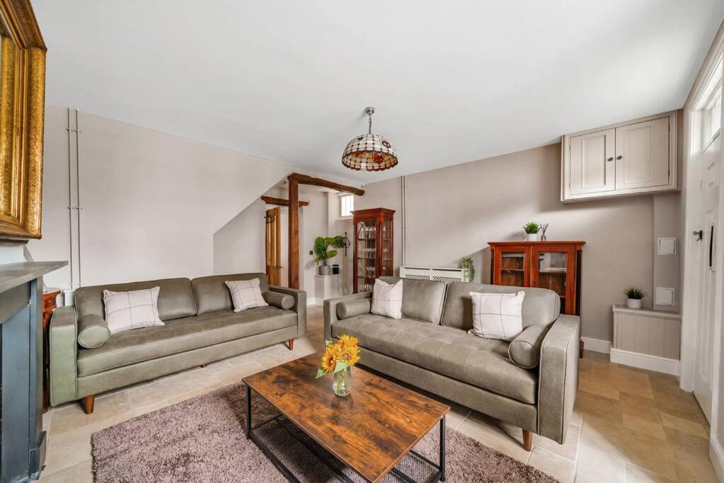 Fox Cottage, Within 5 Min Walk Of Bicester Village Екстер'єр фото