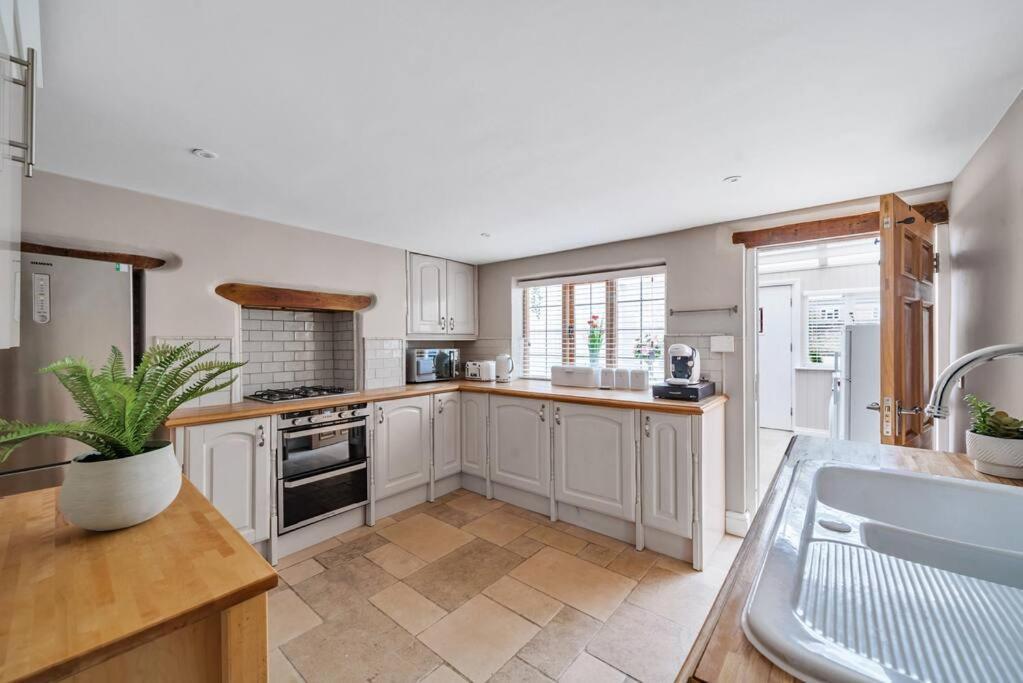 Fox Cottage, Within 5 Min Walk Of Bicester Village Екстер'єр фото