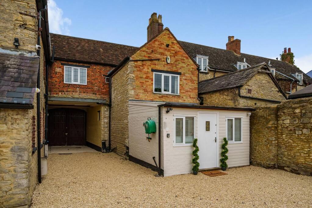 Fox Cottage, Within 5 Min Walk Of Bicester Village Екстер'єр фото