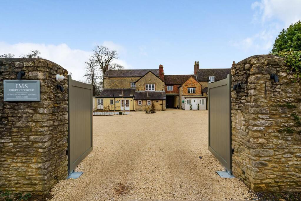 Fox Cottage, Within 5 Min Walk Of Bicester Village Екстер'єр фото