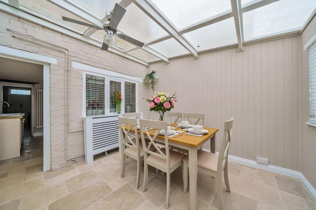 Fox Cottage, Within 5 Min Walk Of Bicester Village Екстер'єр фото